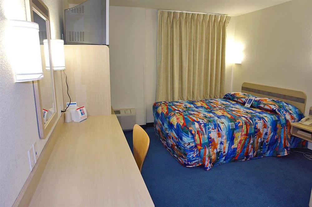 Days Inn By Wyndham Stony Plain 部屋 写真