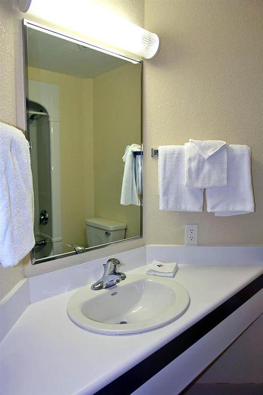 Days Inn By Wyndham Stony Plain 設備 写真